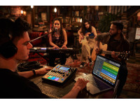 <b>BOSS GCS-8 Gigcaster8 Mixer Gravador Multi-pistas SDHC</b> <b>BOSS GCS-8 Gigcaster8 Mixer Gravador Multi-pistas SDHC</b>